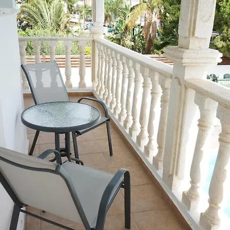 Coral Cove Peyia